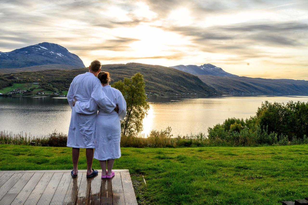 Fjellkysten Hotel Tennevoll Bagian luar foto