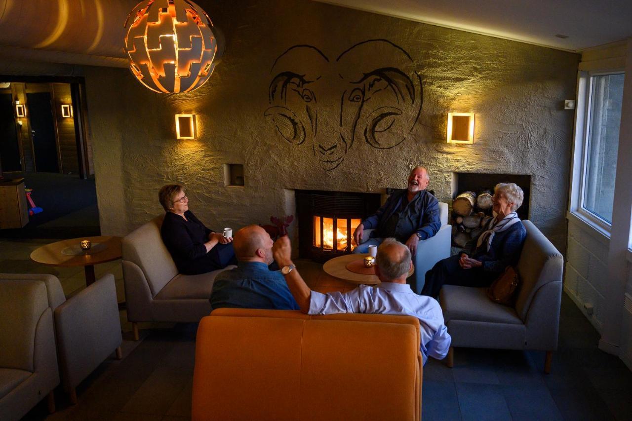 Fjellkysten Hotel Tennevoll Bagian luar foto